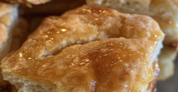 Apple Pie Biscuit Bites