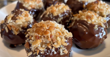 No-Bake Samoa Cookie Bites