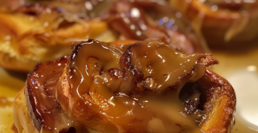 Breakfast Pigs in Cinnamon Rolls