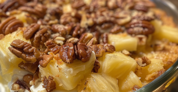Pineapple Pecan Cream Cheese Crunch Bake