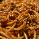 Greek Spaghetti: A Flavorful Mediterranean Delight