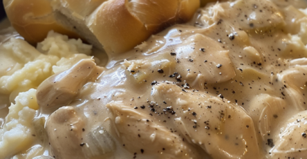 Easy Slow Cooker Chicken Gravy Bowl