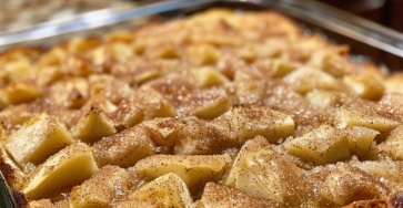 Apple Snickerdoodle Dump Cake