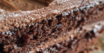 Old-Fashioned Mayonnaise Cake
