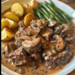 Slow Cooker Cubed Steaks: A Tender, Flavor-Packed Comfort Meal